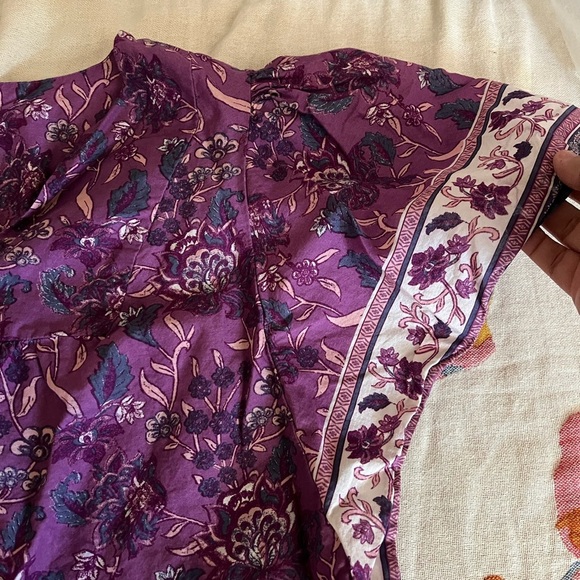 C&C California Plum Floral Blouse - Picture 4 of 4